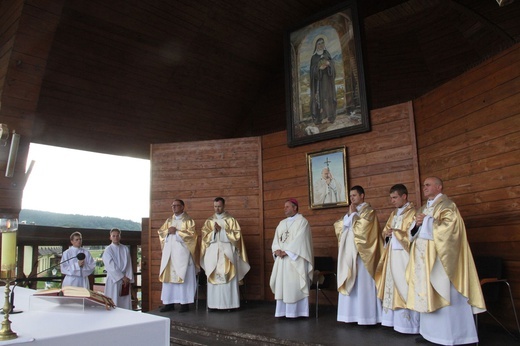 Stary Sącz. Obóz stypendystów Fundacji "Dzieło Nowego Tysiąclecia"