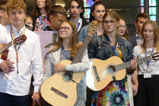 Dzień wspólnoty wakacyjnych oaz w kościele NSPJ w Bielsku-Białej - 2021