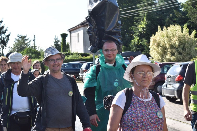 XVIII PPDŚ na Jasną Górę - dzień 2 - Ratajno-Jegłowa