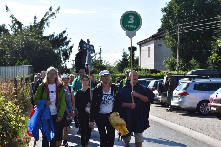 XVIII PPDŚ na Jasną Górę - dzień 2 - Ratajno-Jegłowa