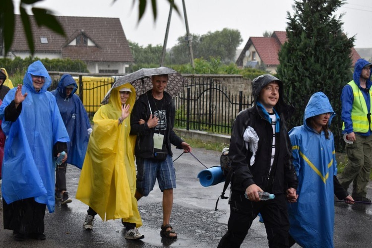 XVIII PPDŚ na Jasną Górę - dzień 2 - Ratajno-Jegłowa