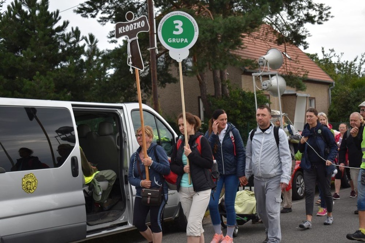 XVIII PPDŚ na Jasną Górę - dzień 2 - Ratajno-Jegłowa