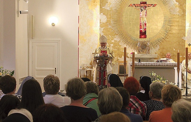 Eucharystii przewodniczył bp Jacek Kiciński CMF, biskup pomocniczy archidiecezji wrocławskiej. 