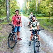 Dziś wiele tras, także tych leśnych, jest przygotowanych specjalnie dla rowerzystów.