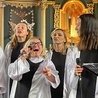 Radosne uwielbienie zamiast "dziękuję". Gospel w Gwieździnie 