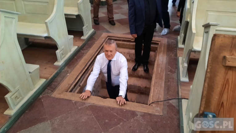 Wizyta wicepremiera w sanktuariach diecezji