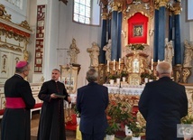 Wizyta wicepremiera w sanktuariach diecezji