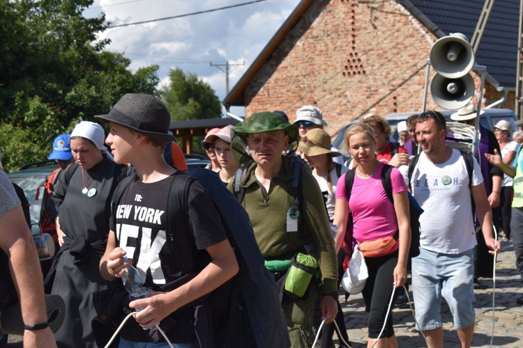 XVIII PPDŚ na Jasną Górę - dzień 3 - Jegłowa-Gracze