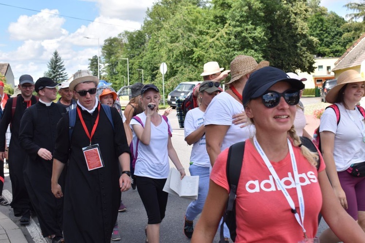 XVIII PPDŚ na Jasną Górę - dzień 3 - Jegłowa-Gracze