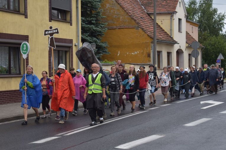 XVIII PPDŚ na Jasną Górę - dzień 4 - Gracze-Popielów