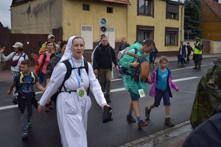 XVIII PPDŚ na Jasną Górę - dzień 4 - Gracze-Popielów