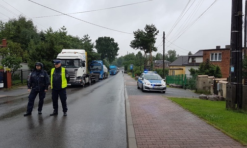 Dąbrowa Górnicza. Mieszkańcy blokowali drogę, która prowadzi na teren Euroterminalu w Sławkowie