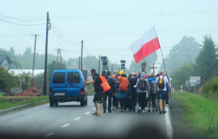 Pielgrzymi z Gdowa już w drodze