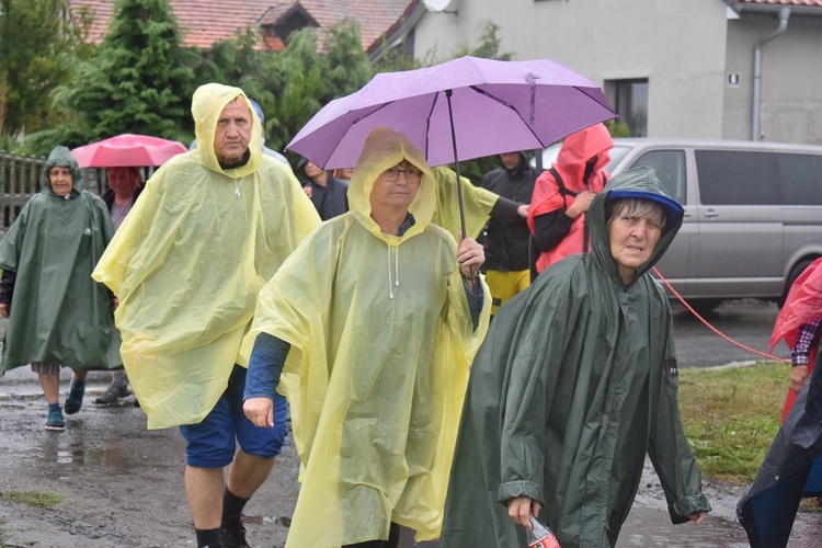 XVIII PPDŚ na Jasną Górę- dzień 5 - Popielów-Laskowice