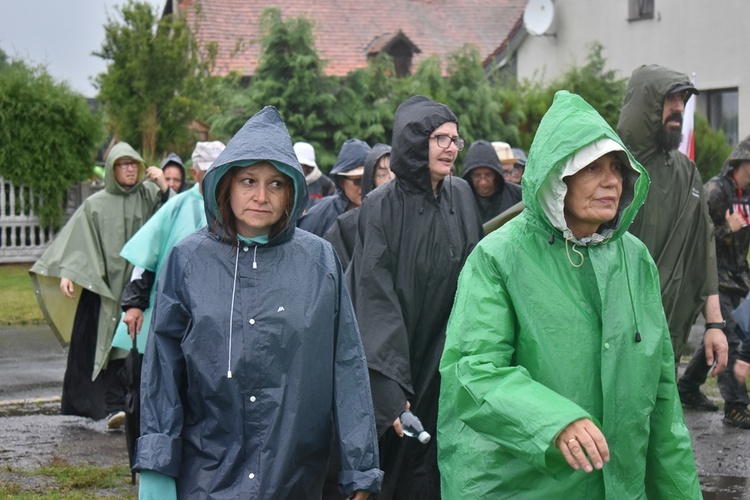 XVIII PPDŚ na Jasną Górę- dzień 5 - Popielów-Laskowice