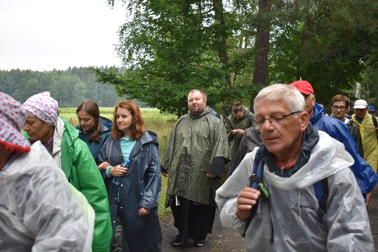 XVIII PPDŚ na Jasną Górę- dzień 5 - Popielów-Laskowice