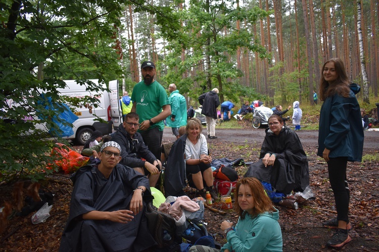 XVIII PPDŚ na Jasną Górę- dzień 5 - Popielów-Laskowice