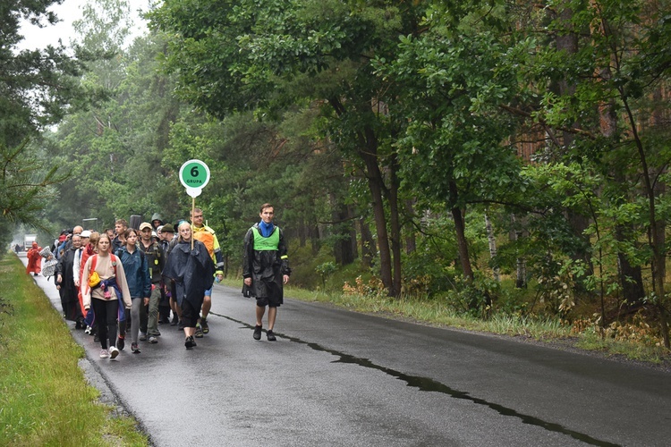 XVIII PPDŚ na Jasną Górę- dzień 5 - Popielów-Laskowice