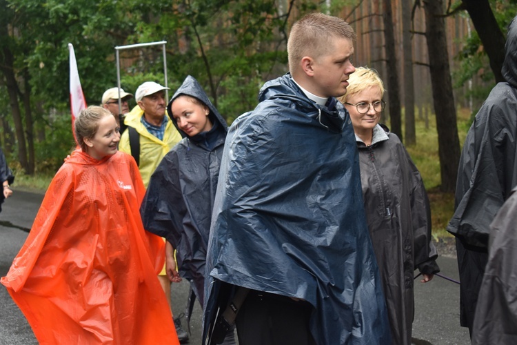 XVIII PPDŚ na Jasną Górę- dzień 5 - Popielów-Laskowice