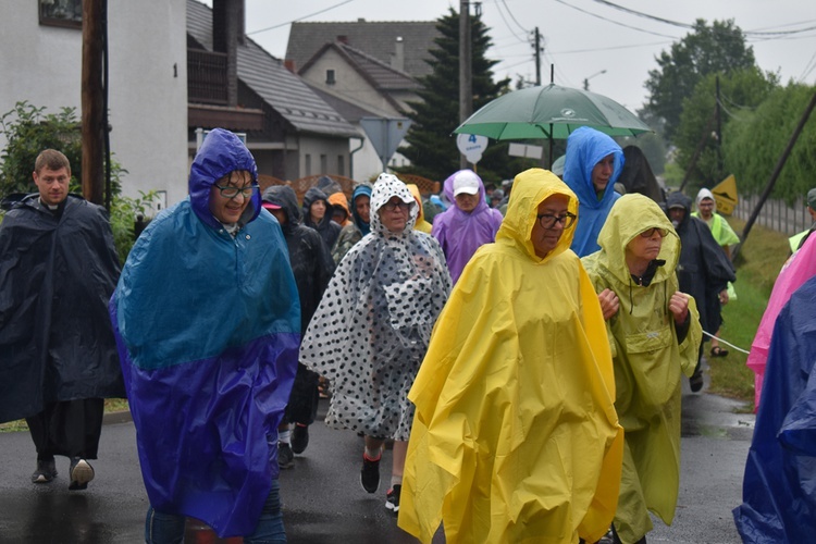 XVIII PPDŚ na Jasną Górę- dzień 5 - Popielów-Laskowice