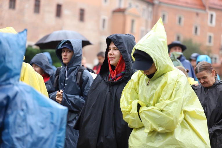 Wyjście 41. Pieszej Pielgrzymki Krakowskiej z Wawelu na Jasną Górę