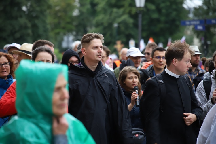 Wyjście 41. Pieszej Pielgrzymki Krakowskiej z Wawelu na Jasną Górę