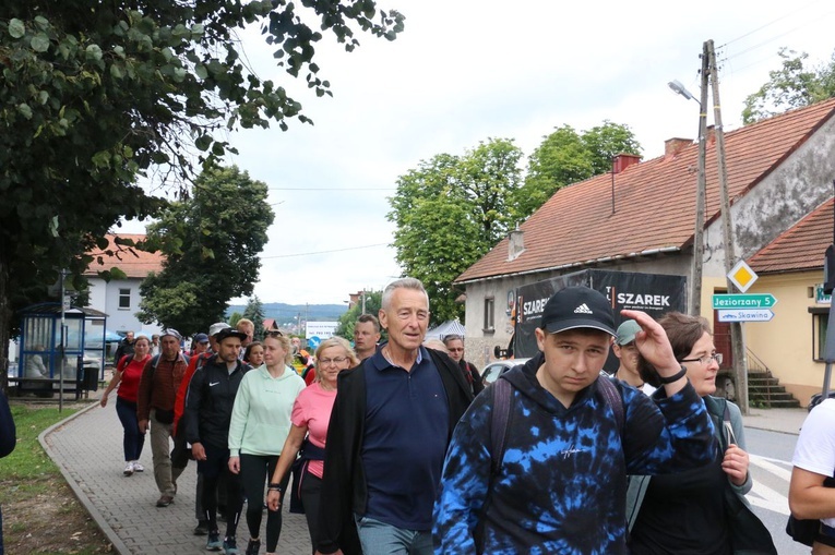 Pielgrzymi ze Skawiny w Liszkach 2021