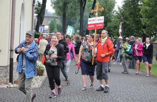 30. Piesza Pielgrzymka Diecezji Bielsko-Żywieckiej na Jasną Górę - Msza św. w Hałcnowie