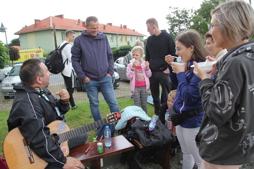 Gościna pielgrzymów w Wilamowicach - po drodze z Hałcnowa i Pisarzowic - 2021