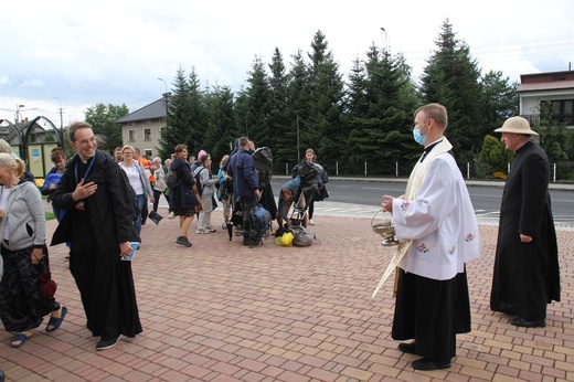 Gościna pielgrzymów w Wilamowicach - po drodze z Hałcnowa i Pisarzowic - 2021