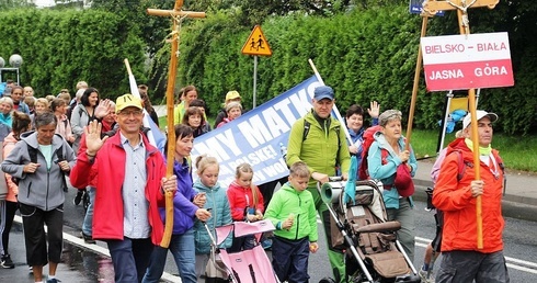 6 sierpnia z Halcnowa wyruszyła 30. Piesza Pielgrzymka Diecezji Bielsko-Żywieckiej na Jasną Górę.