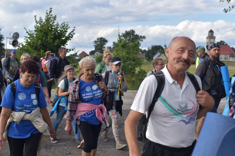 XVIII PPDŚ na Jasną Górę - dzień 6 - Laskowice-Łomnica