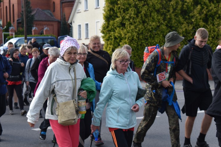 XVIII PPDŚ na Jasną Górę - dzień 6 - Laskowice-Łomnica