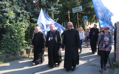 Rzeszowscy pielgrzymi zdążający na Jasną Górę opuścili dzisiaj diecezję tarnowską