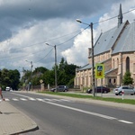 Pielgrzymi ze Skarżyska-Kamiennej w drodze na Jasną Górę