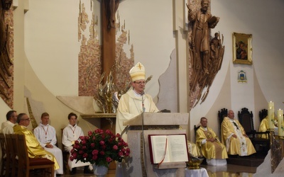 Abp Tadeusz Wojda, metropolita gdański. 