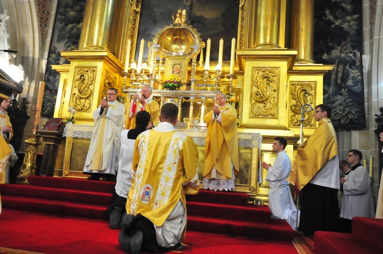 Wyjście 41. Pieszej Pielgrzymki Krakowskiej z Wawelu na Jasną Górę cz. 2