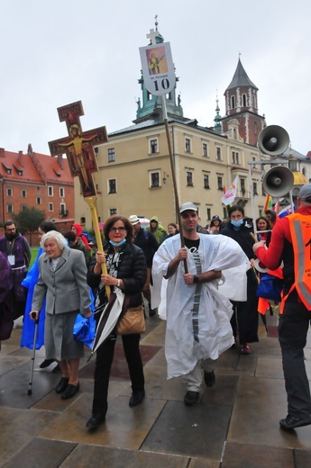 Wyjście 41. Pieszej Pielgrzymki Krakowskiej z Wawelu na Jasną Górę cz. 2