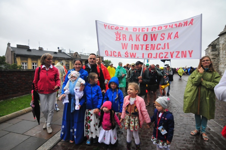 Wyjście 41. Pieszej Pielgrzymki Krakowskiej z Wawelu na Jasną Górę cz. 2