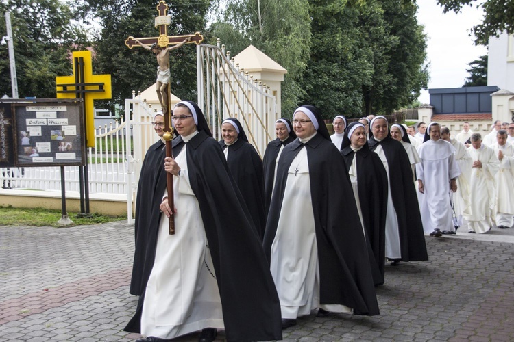 Śluby wieczyste sióstr dominikanek