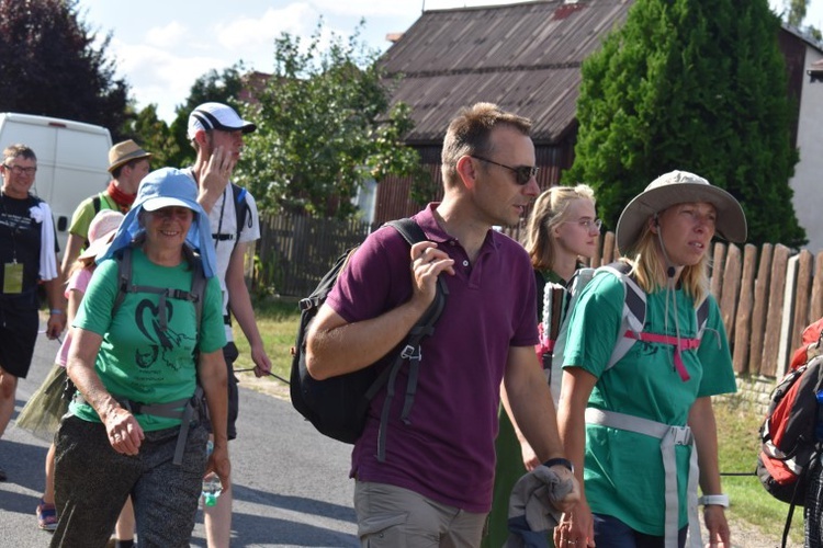 XVIII PPDŚ na Jasną Górę - dzień 7 - Łomnica-Cisie