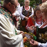 Msza św. na Polanie Rusnakowej pod Turbaczem w Gorcach 