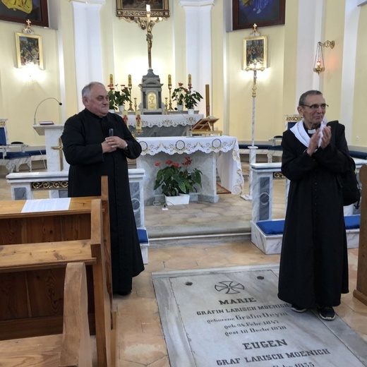 Pożegnanie z ks. Andrzejem Wieliczką w kaplicy Opatrzności Bożej.