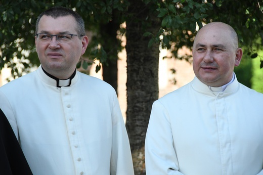 Upamiętnienie pomordowanych w Borzęcinie Dużym
