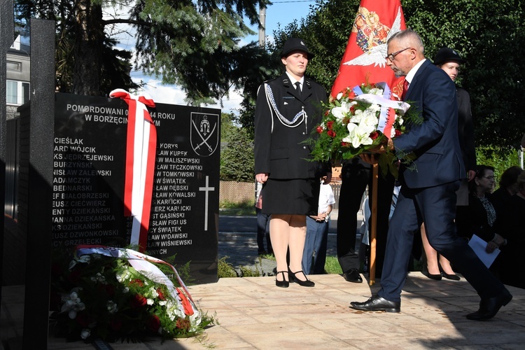 Upamiętnienie pomordowanych w Borzęcinie Dużym