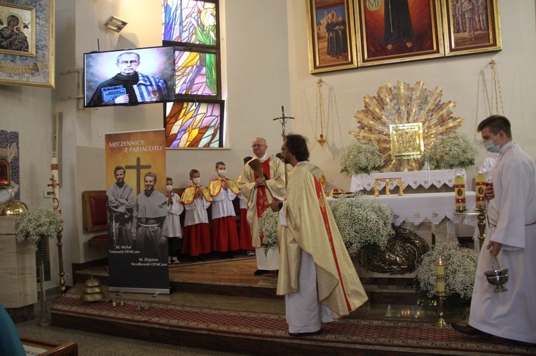Świebodzin. Wprowadzenie relikwii męczenników i poświęcenie mozaik