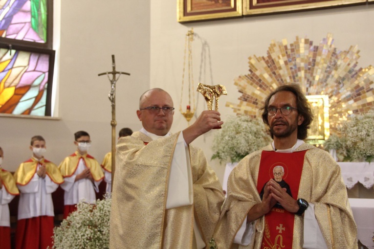 Świebodzin. Wprowadzenie relikwii męczenników i poświęcenie mozaik