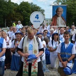 XVIII PPDŚ. Wejście na Jasną Górę diecezji świdnickiej