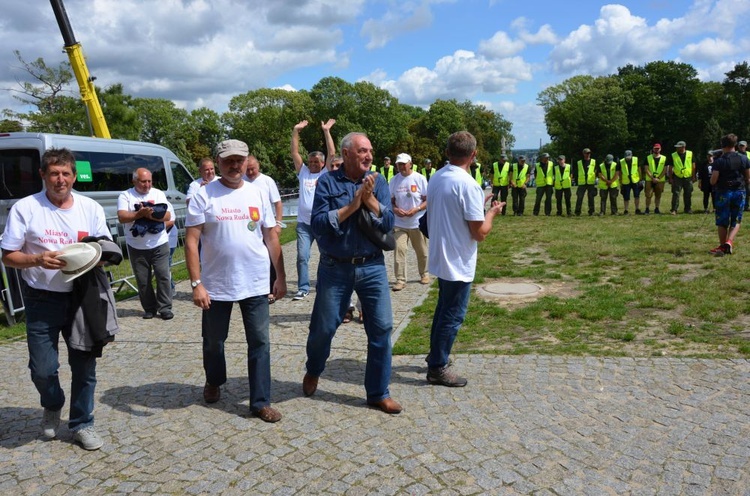 XVIII PPDŚ. Wejście na Jasną Górę diecezji świdnickiej