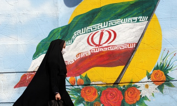 Iran: Co dwie minuty na Covid-19 umiera jedna osoba